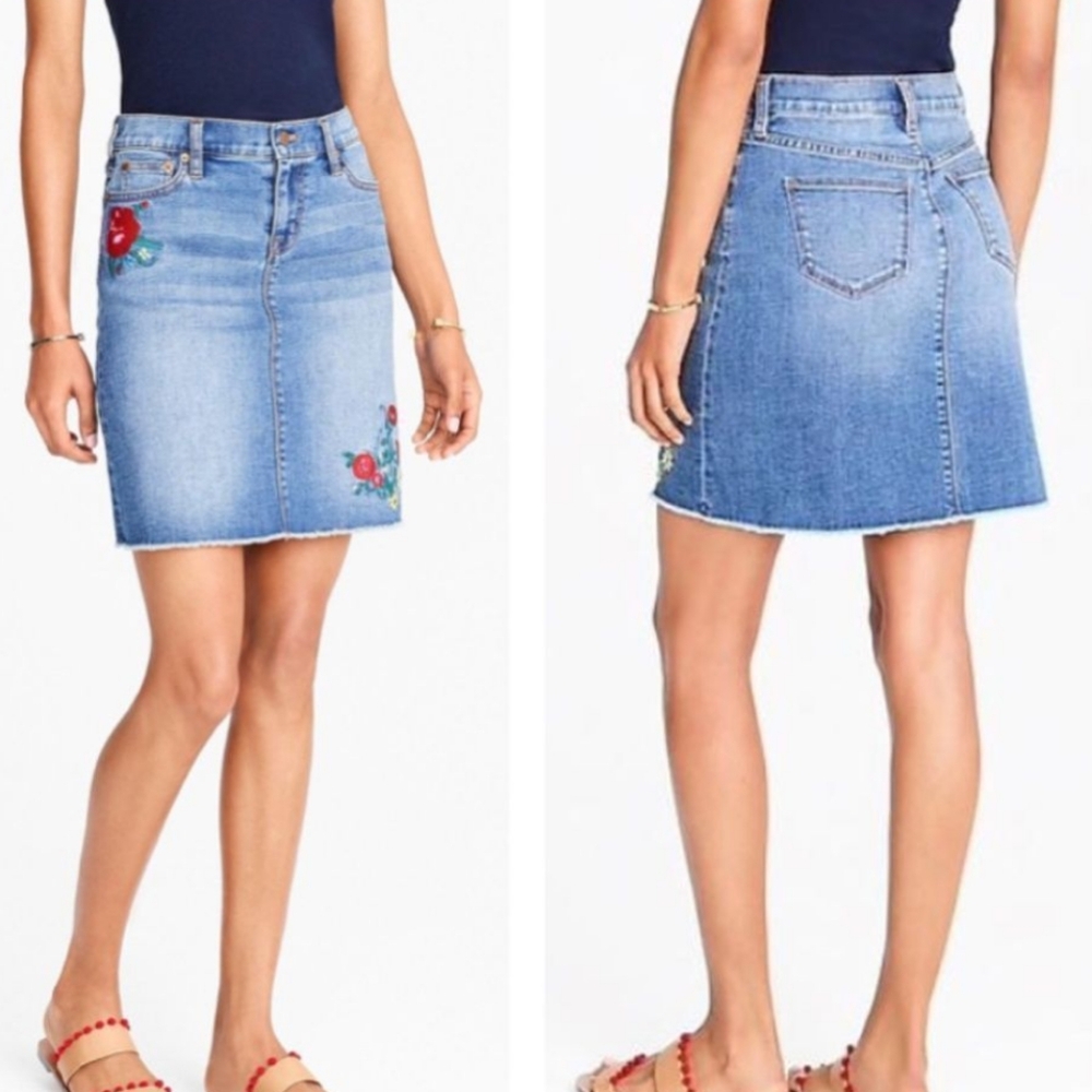 J. CREW Embroidered Denim Skirt, Size 2, Stretch Mini Jean, Raw Hem, w/ pockets! - Picture 13 of 13